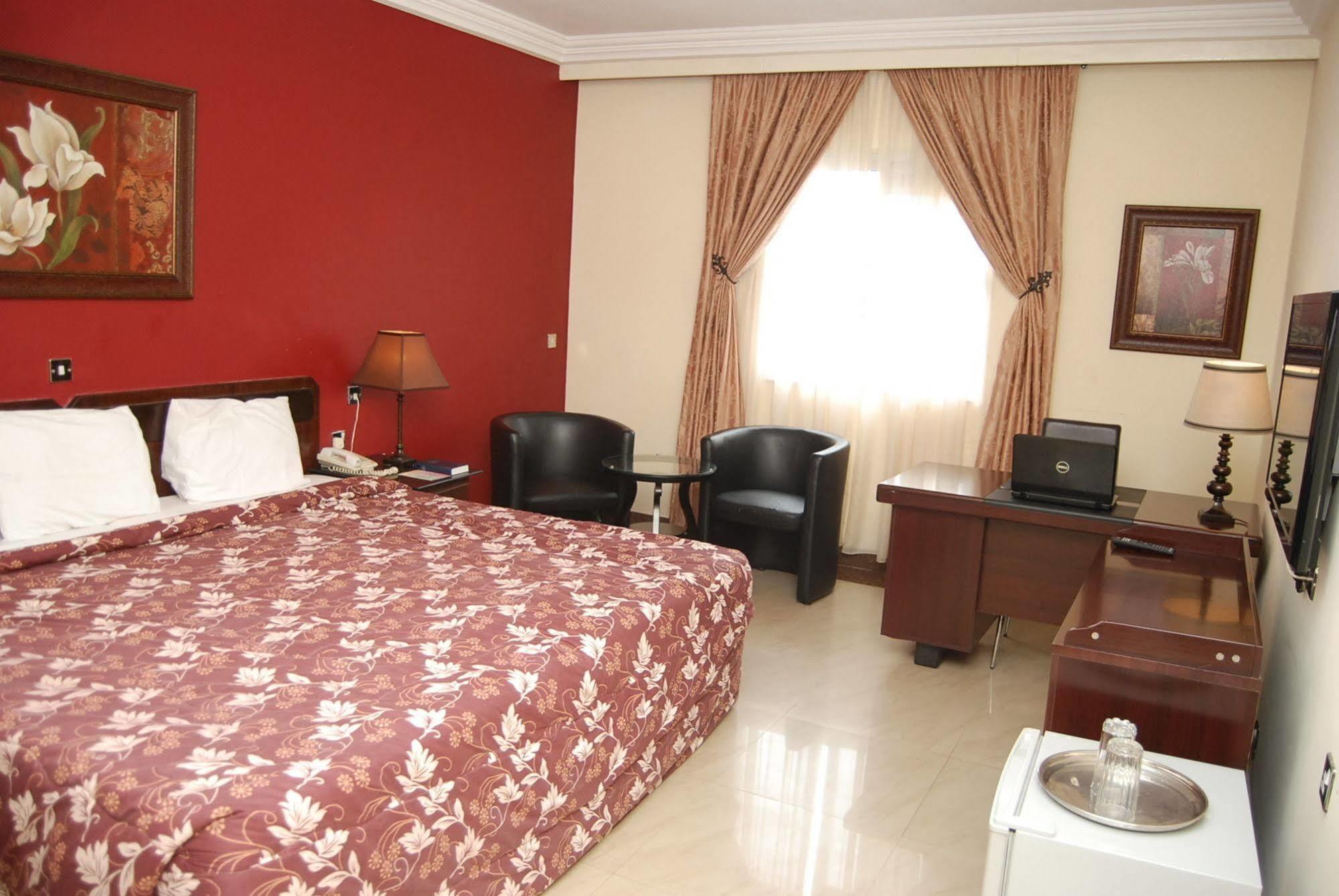 Agura Hotel Abuja Exterior photo