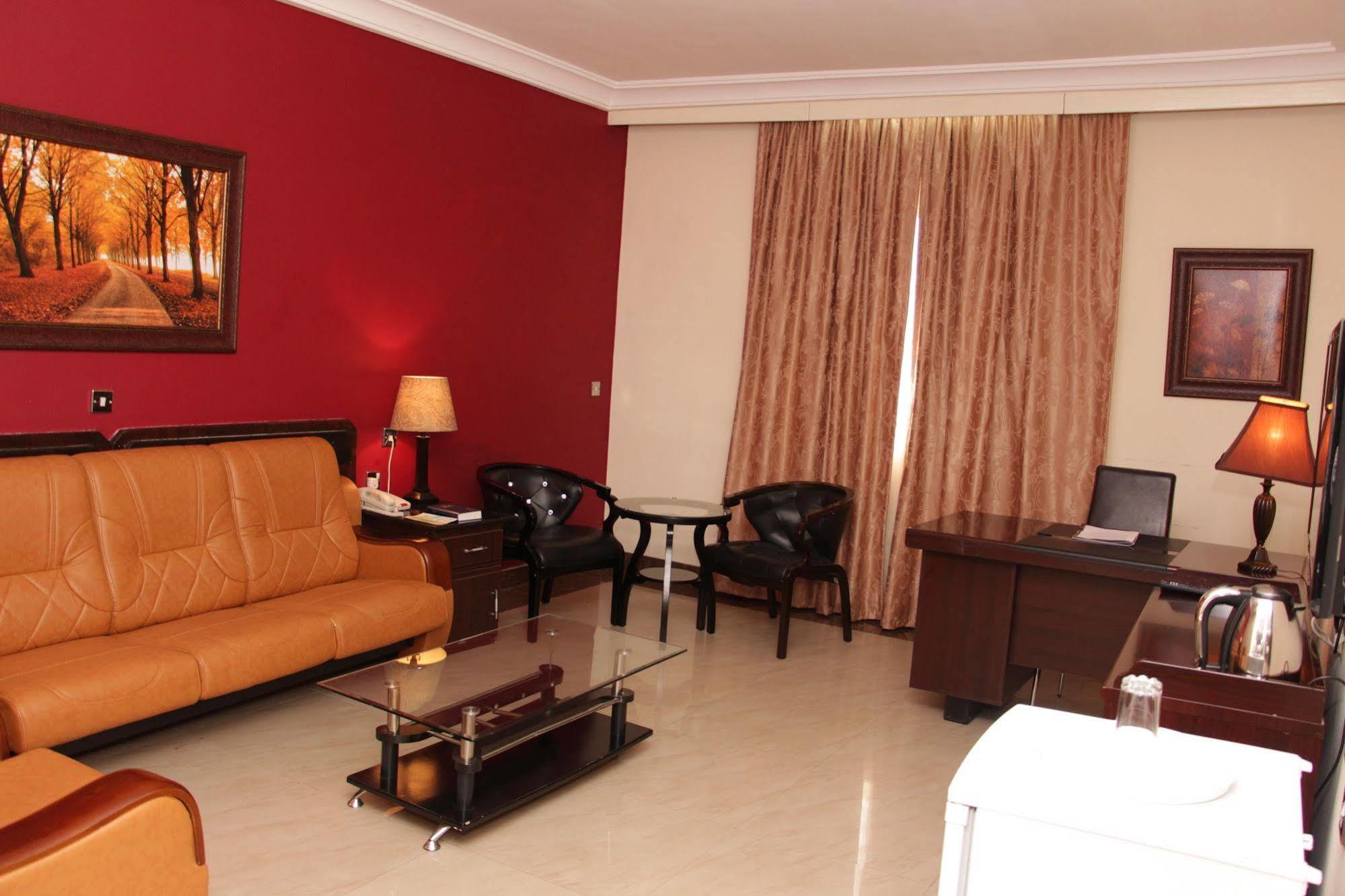 Agura Hotel Abuja Exterior photo